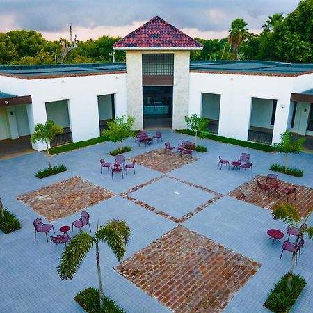 Caribe Deluxe Princess Punta Cana Ngoại thất bức ảnh The University of the West Indies, Cave Hill Campus