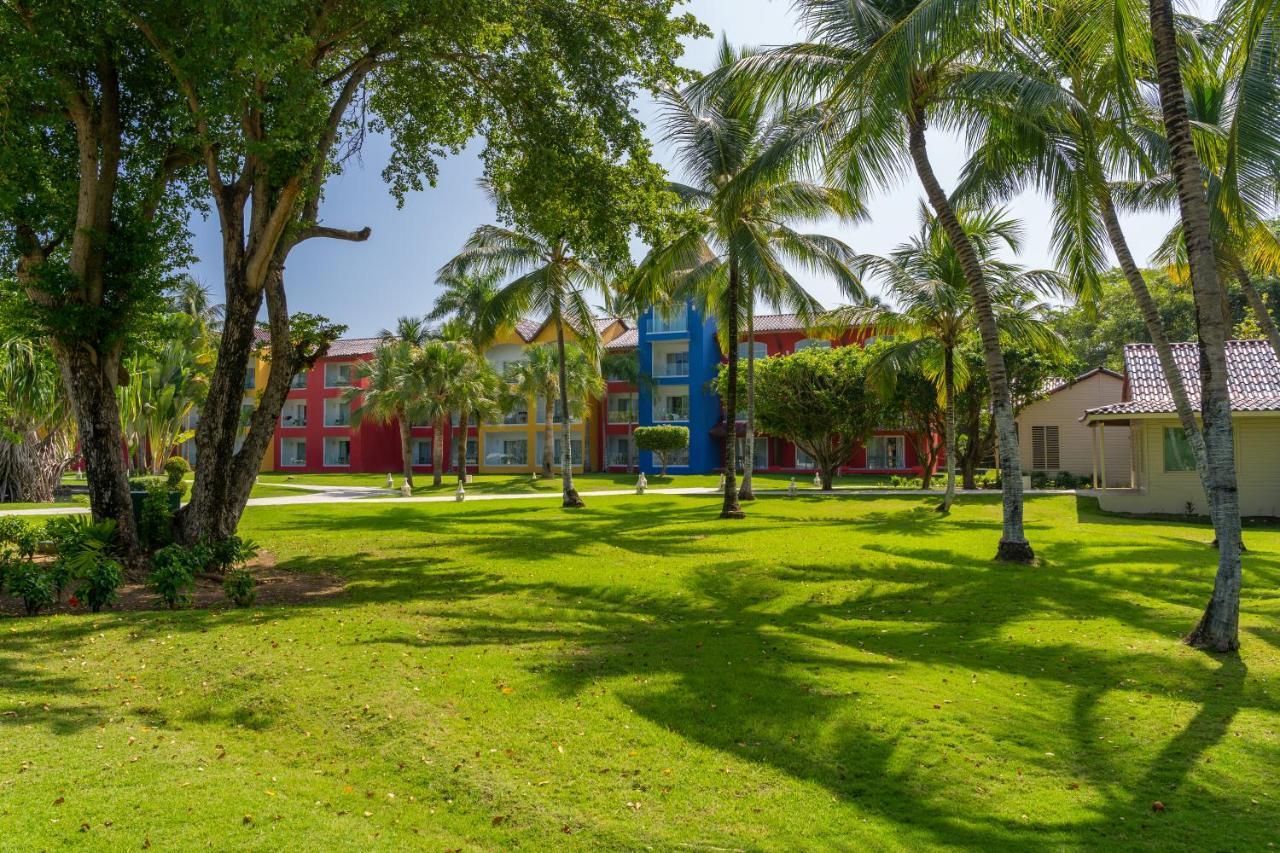Caribe Deluxe Princess Punta Cana Ngoại thất bức ảnh The Village at Florida International University