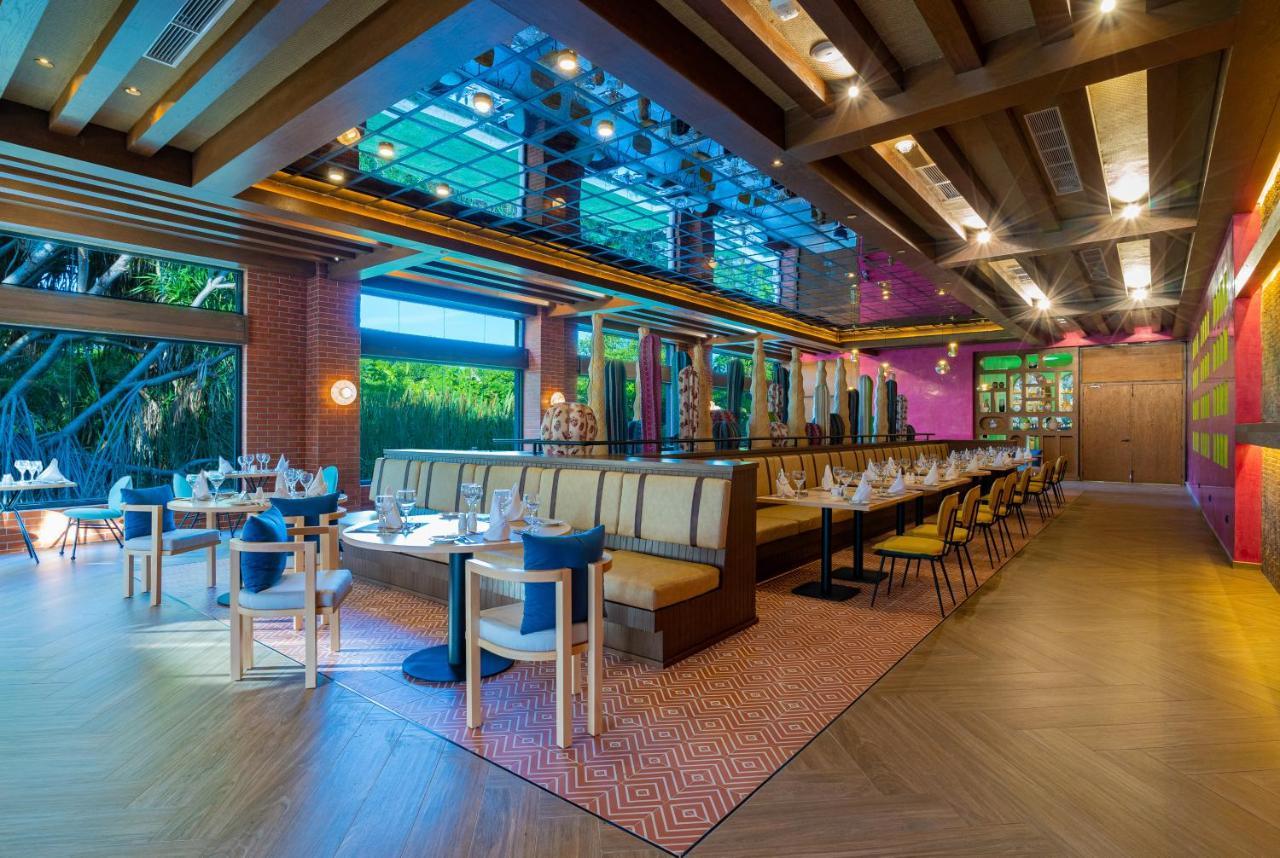 Caribe Deluxe Princess Punta Cana Ngoại thất bức ảnh The interior of the restaurant
