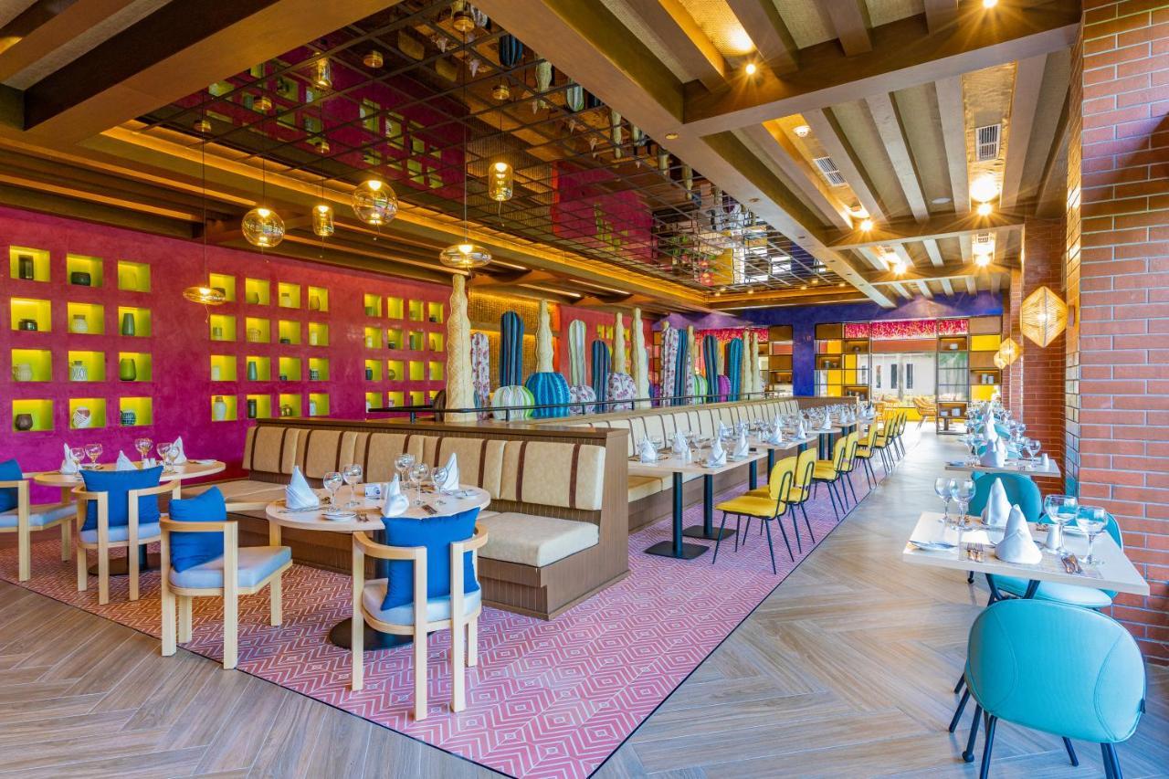 Caribe Deluxe Princess Punta Cana Ngoại thất bức ảnh The restaurant
